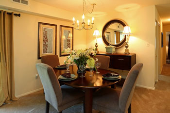 edecorated dining room